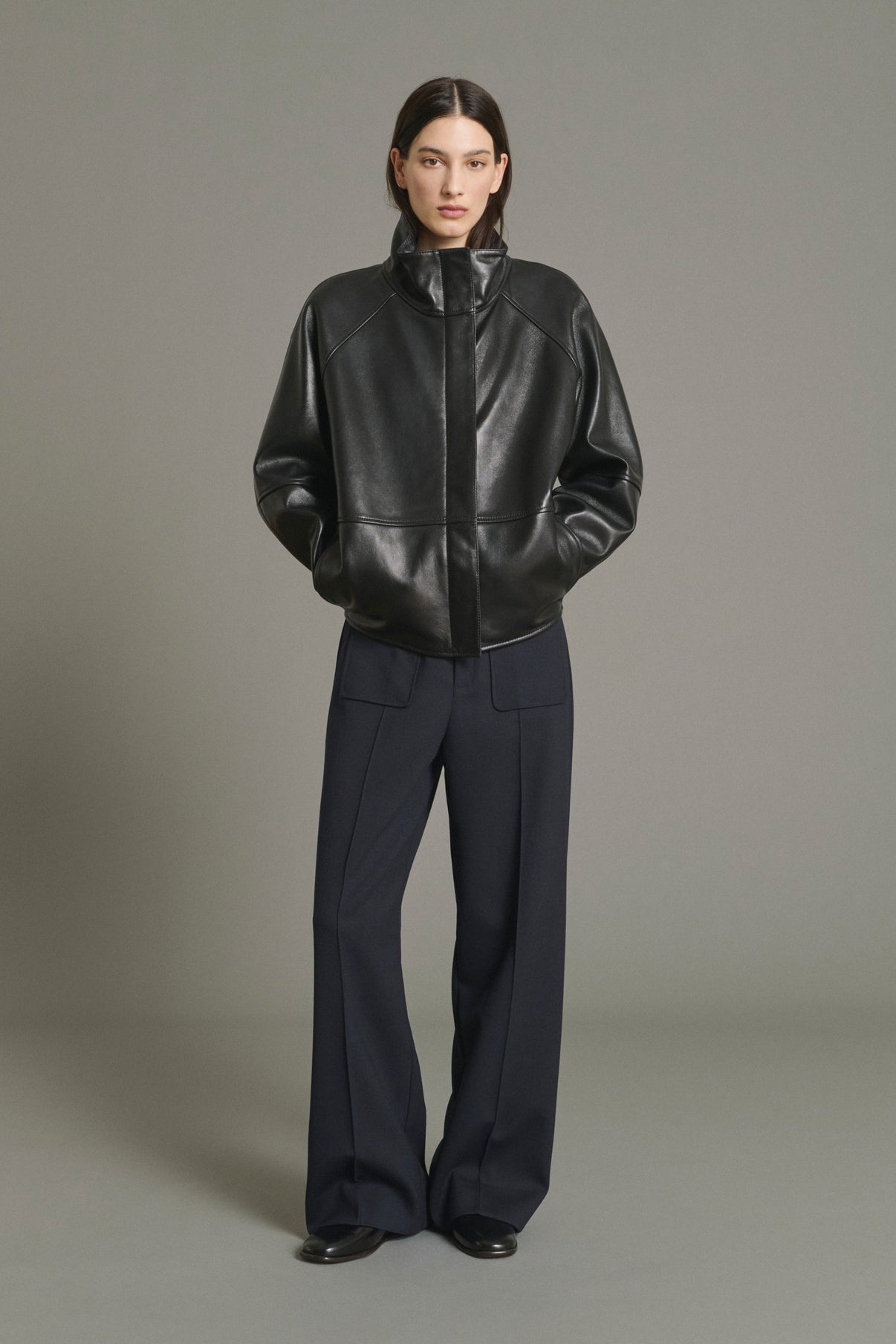 Trousers Harry - Navy Wool Flared 7/8 Women - Soeur vue 5