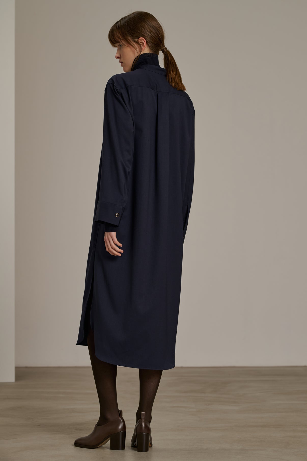 ROBE AKIKO  NAVY vue 2