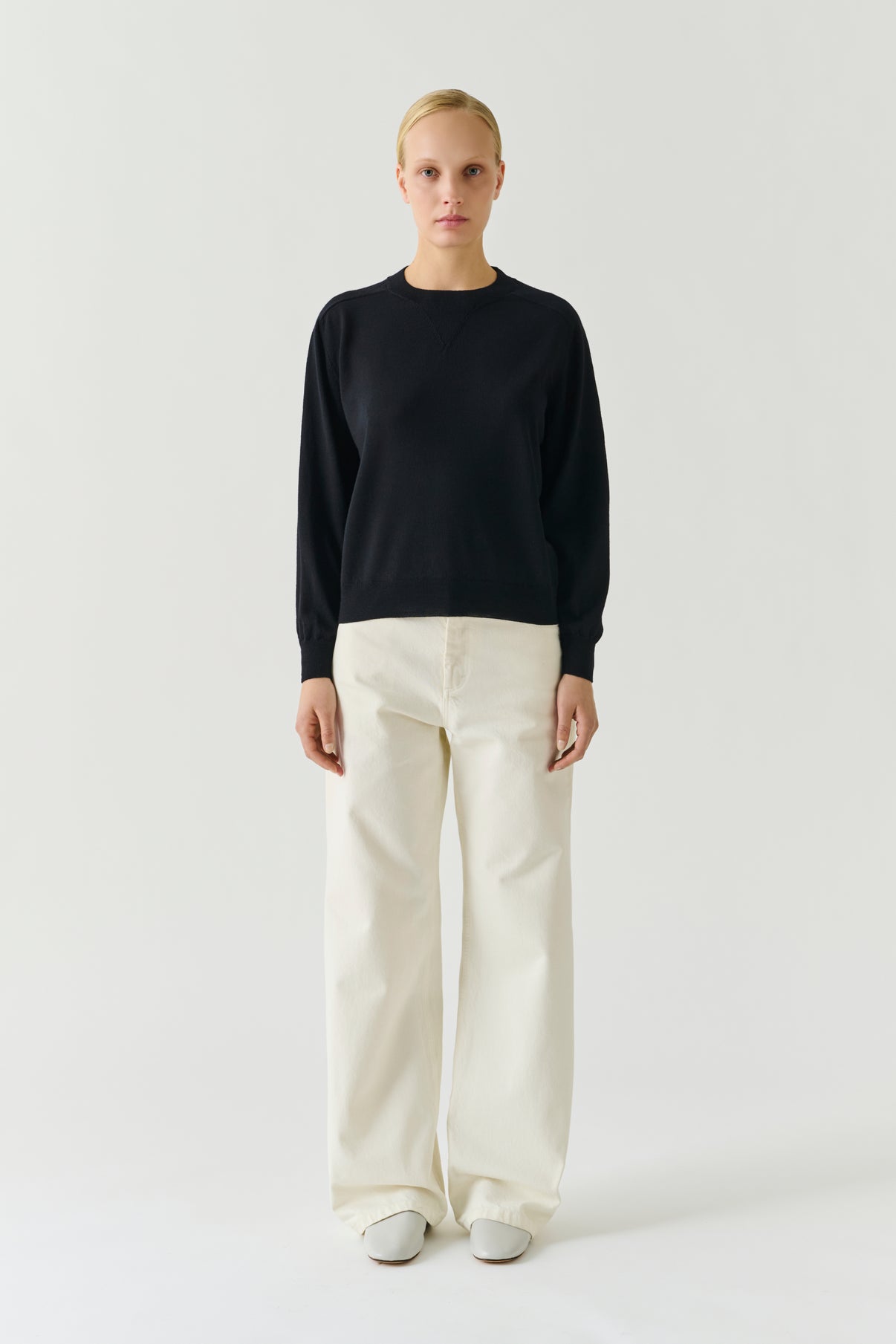 Pull Pio - Noir - Laine Mérinos - Femme vue 1