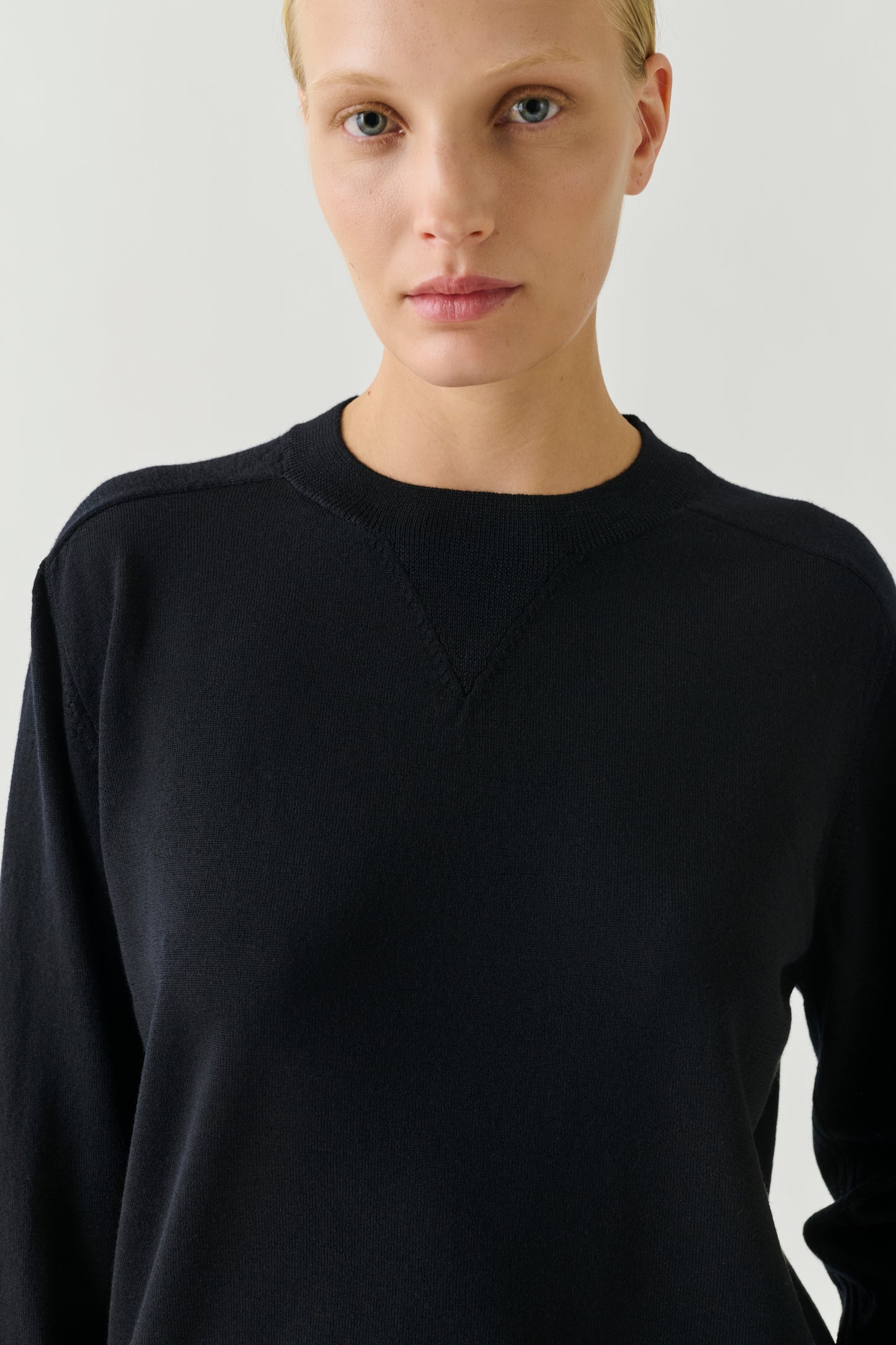 Pull Pio - Noir - Laine Mérinos - Femme